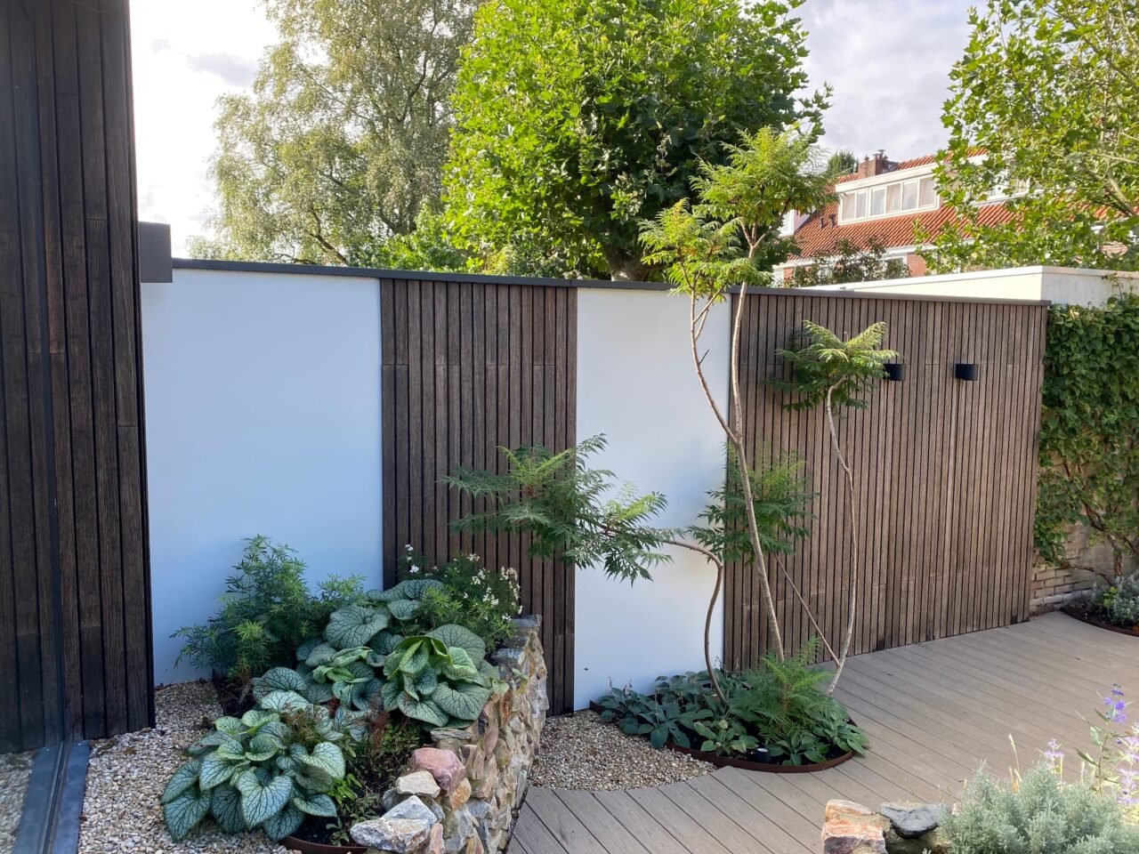 Stadstuin met cortenstaal en stapelmuur, foto 7
