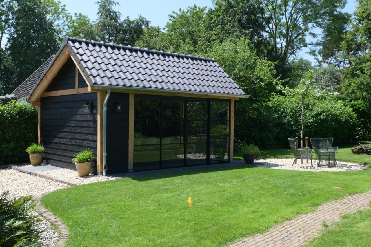 Tuinhuis met buitenkeuken, foto 2