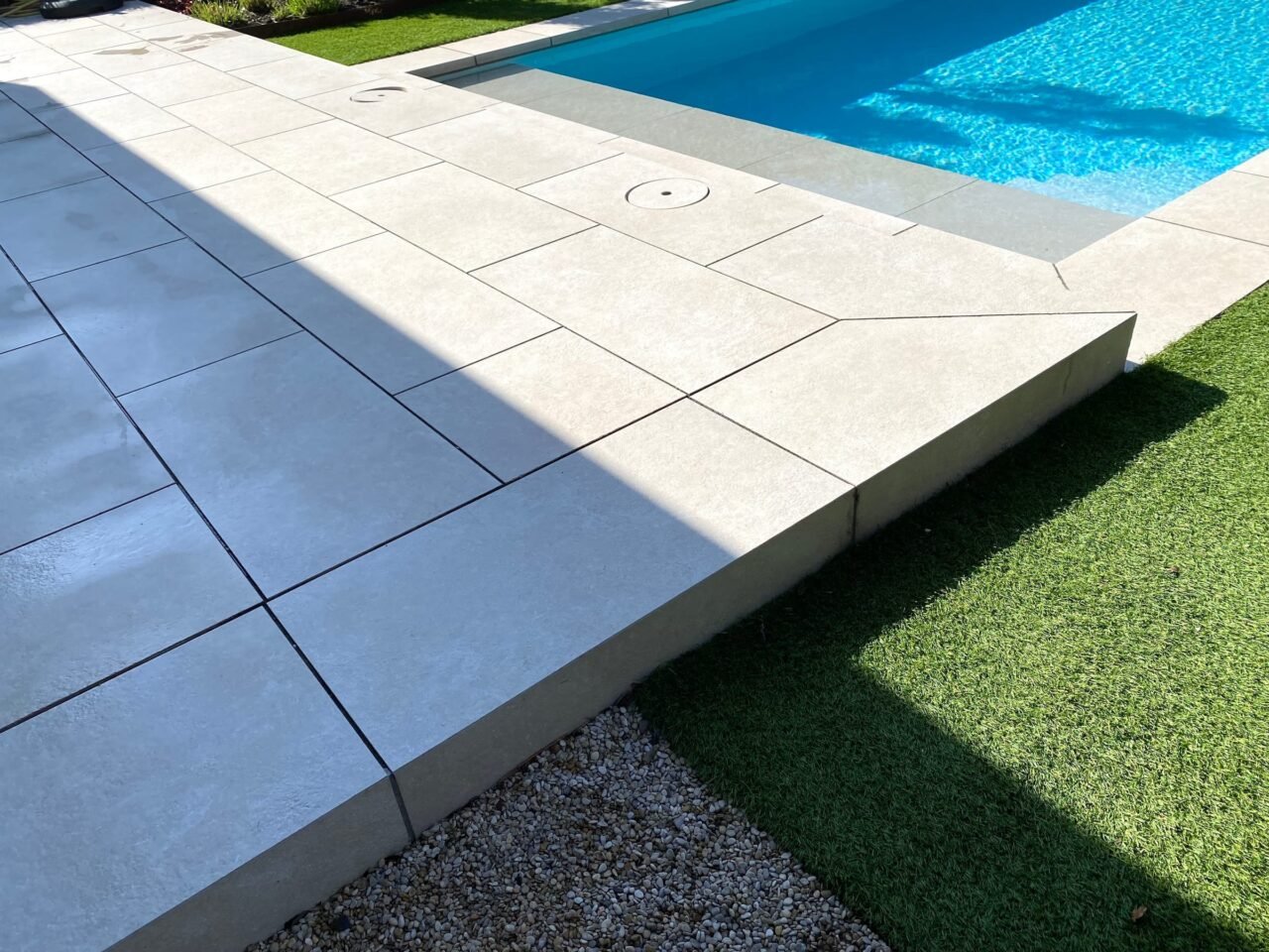 Villatuin met zwembad en poolhouse, foto 11